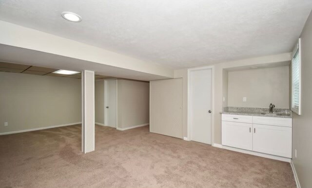Building Photo - 5500 Mosswood Ln