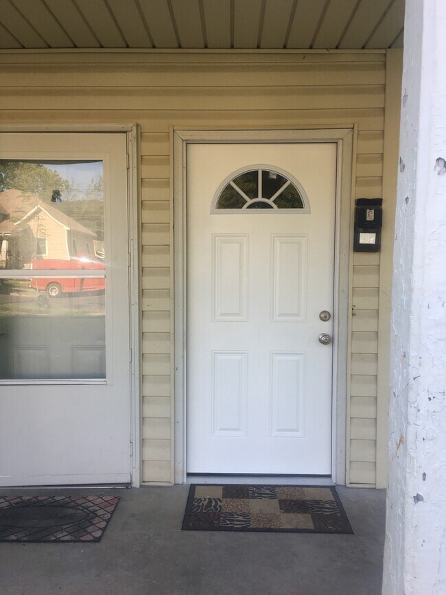 306 E Burwell Ave, Knoxville, TN 37917 Townhome Rentals in Knoxville