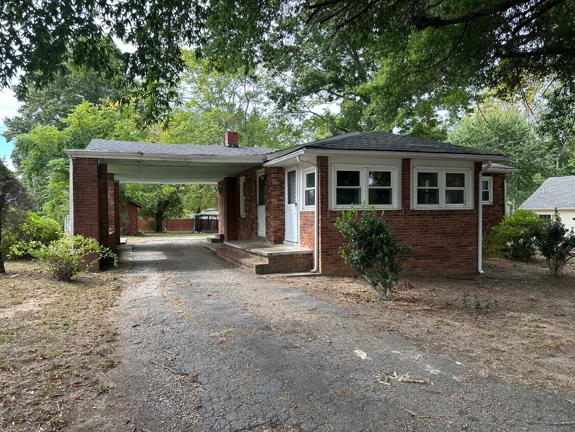 Foto principal - 20 Robinson Ave