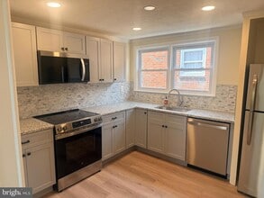 Building Photo - 1620 E Macdade Blvd