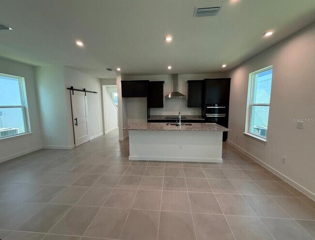 Foto del edificio - 2006 Education St