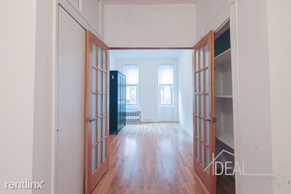 Building Photo - 105 Wyckoff St
