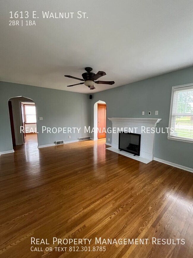 Building Photo - 2 Bedroom, 1 bath East Side