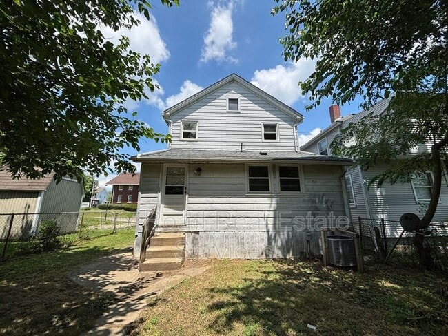 Building Photo - 112 Heaton Ave
