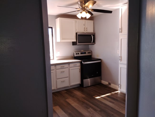 Photo - 2627 N 27th St Apartment