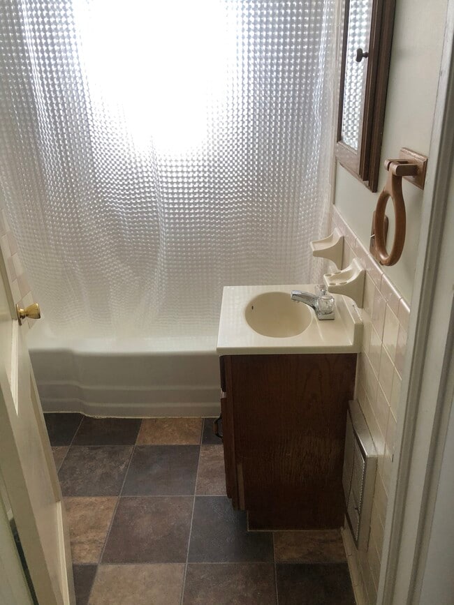 Bathroom - 279 Lightner Ave