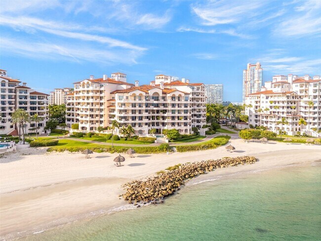 Foto del edificio - 7471 Fisher Island Dr