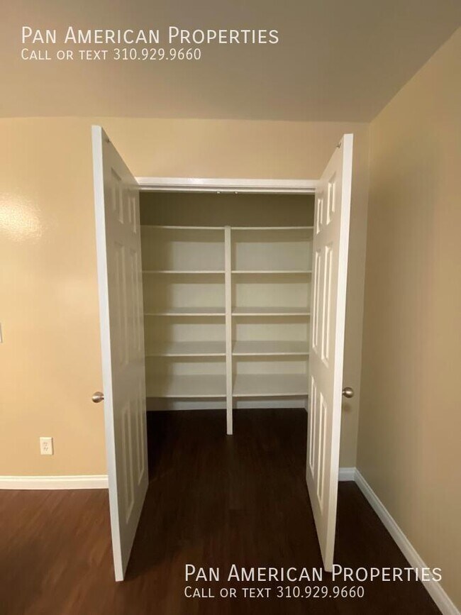 Foto del edificio - 812 N. Azusa-#4