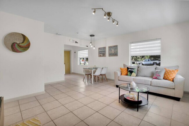 Foto del edificio - 1850 SW 24th St
