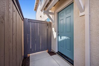 Building Photo - 3685 Vestland Ct