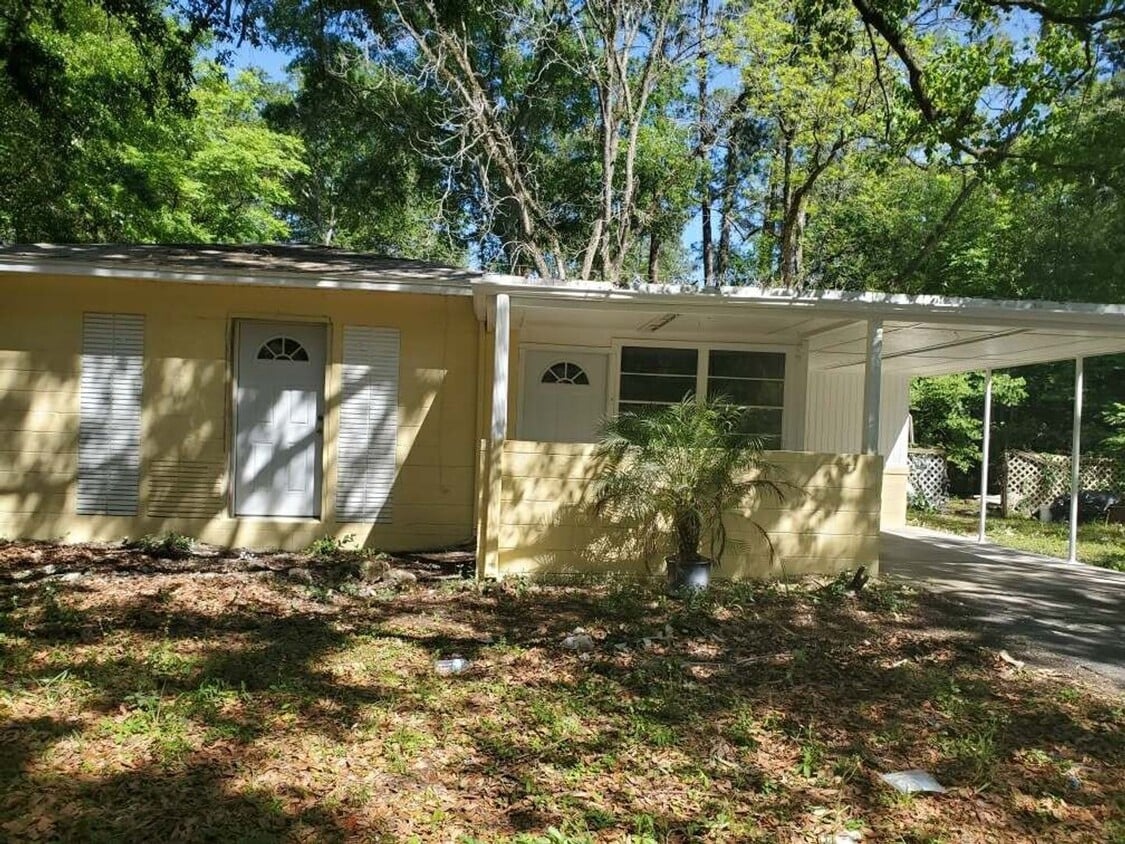Great 4 bedrooms 2 baths, recently renovated - Great 4 bedrooms 2 baths, recently renovated