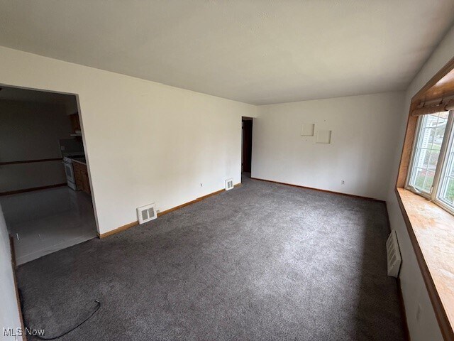 16261 Remora Blvd Brook Park, OH 44142 – photo 3