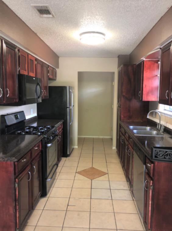 Building Photo - 1204 Westway Cir.
