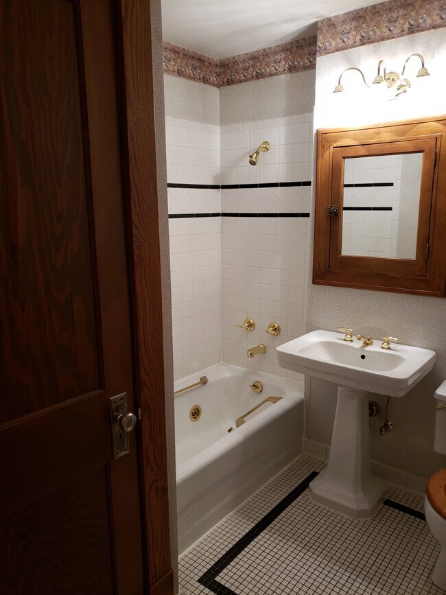 Foto del edificio - 1101 S 19th St