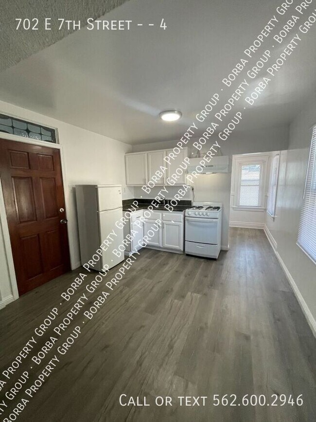 Foto del edificio - 702 E 7th St