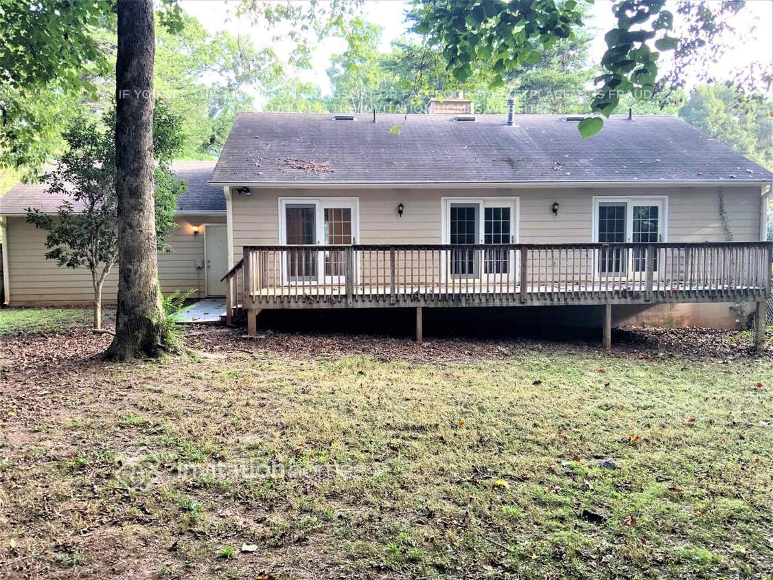 Building Photo - 2959 Forest Chase Terrace NE