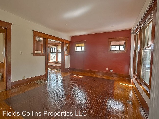 Building Photo - 677 Blaine Ave