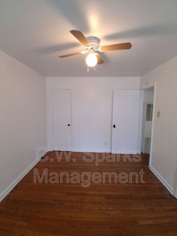 Building Photo - 3021 Avon St