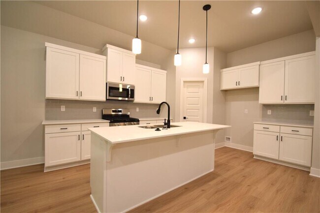 Foto del edificio - 3806 SW Pinecrest Dr