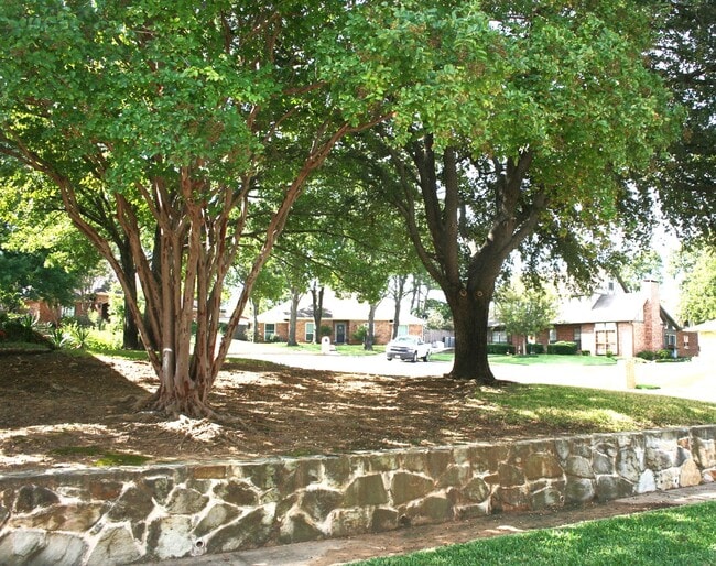 Building Photo - 603 Bent Tree Ct