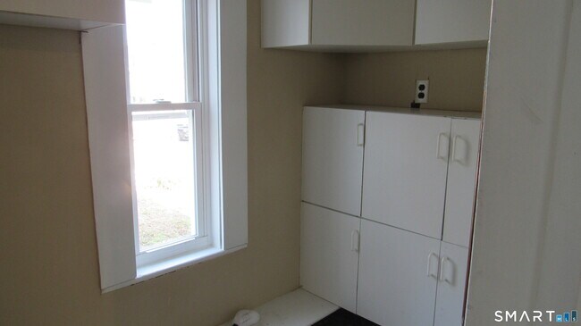 Foto del edificio - 246 N Elm St