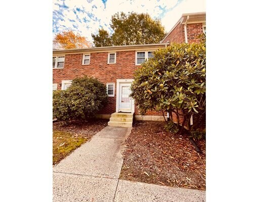 Primary Photo - 540 Granby Rd