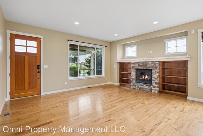 Foto del edificio - 3 br, 3 bath House - 1463 Larkspur St