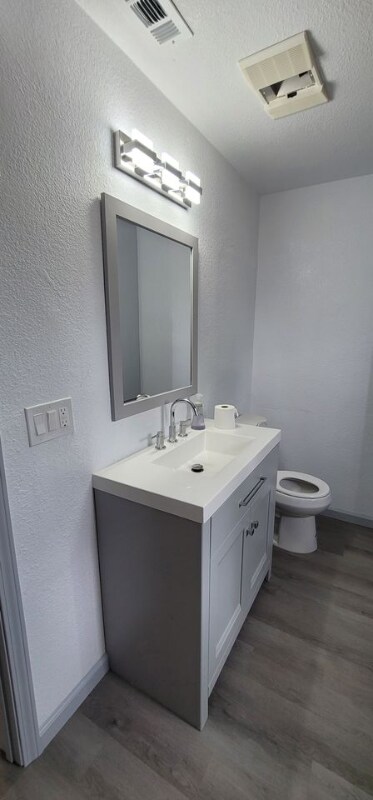 Foto del edificio - 4810 Mascot Ave