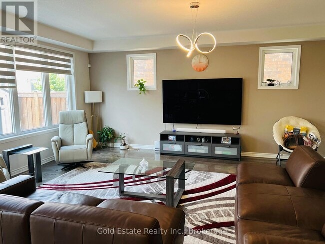 Building Photo - 212 Spring Creek Dr