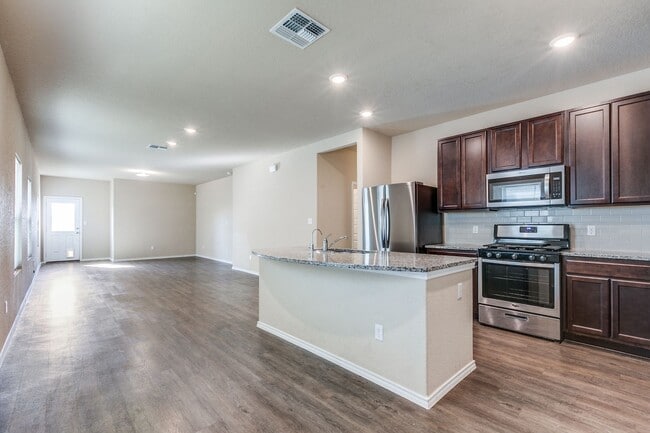 Building Photo - Beautiful 4- Bedroom One Story w/Open Floo...