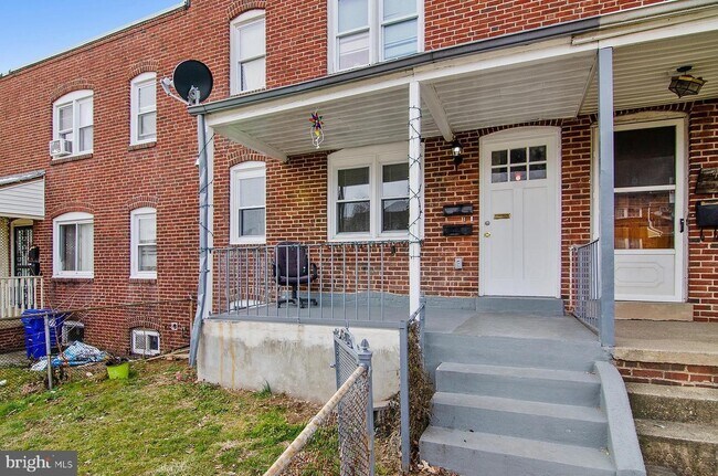 Building Photo - 410 Hornel St