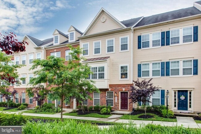 Building Photo - 7048 Foxton Way