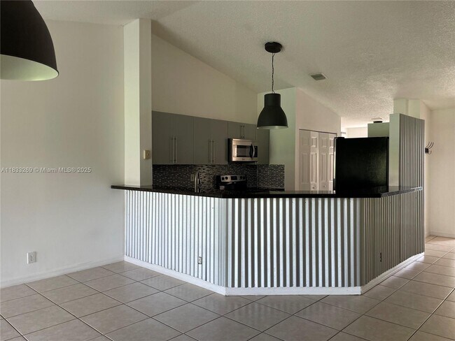 Building Photo - 1631 Orion Ln