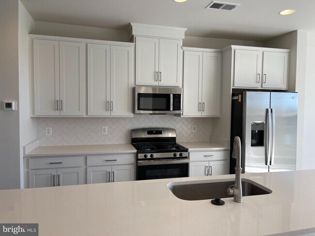 Foto del edificio - 127 Wake Robin Ct