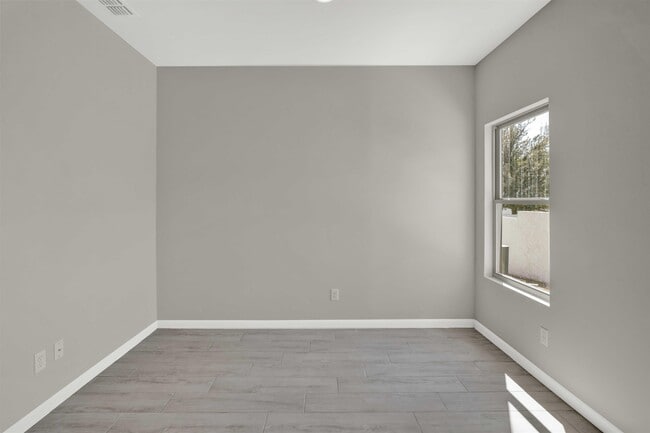 Foto del edificio - 1010 Monaco Blvd