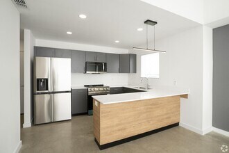 Building Photo - 800 Onyx Dr