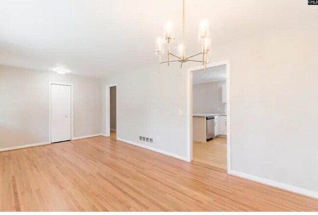 Foto del edificio - 138 Sunnydale Dr