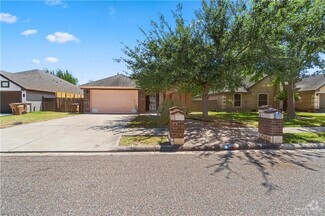 Building Photo - 2606 Flipper Dr