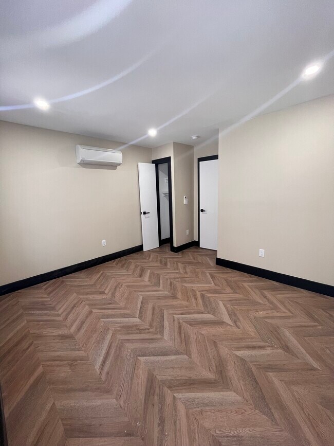 Foto del edificio - 283 Monticello Ave