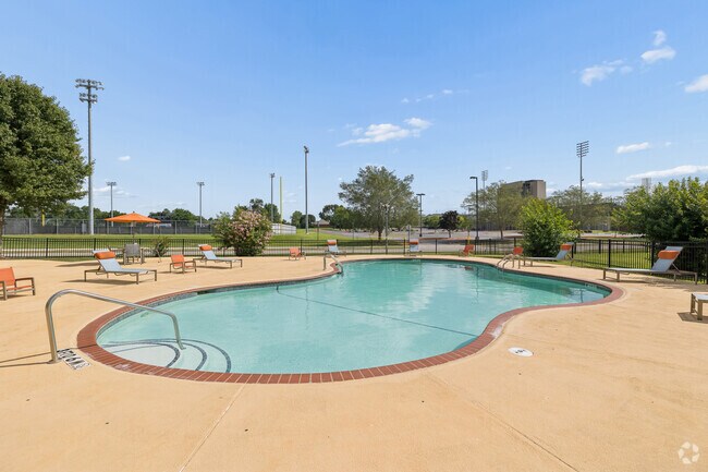 Piscina - Ashton Heights Apartments