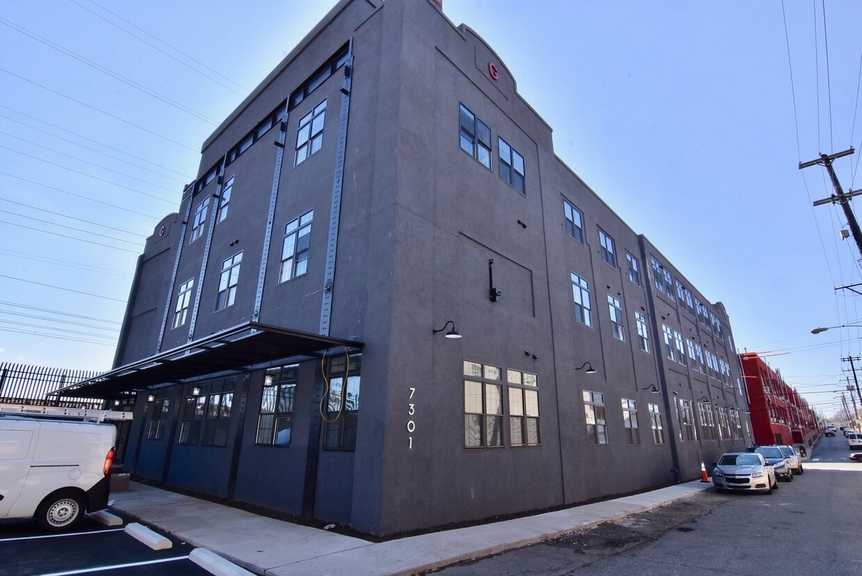 Primary Photo - 7301 Keystone St