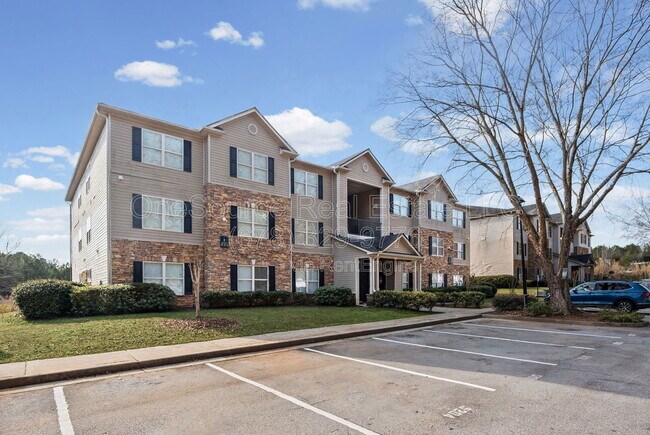 Foto del edificio - 5304 Fairington Club Dr