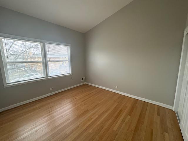 Foto del edificio - 555 Lynn Ct