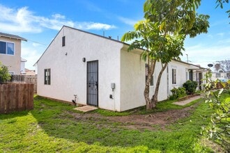 Building Photo - 1736-40 Dahlia Ave