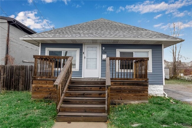 Building Photo - 114 Sawyer Ave