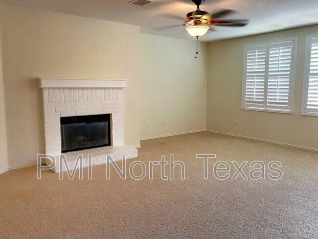 Building Photo - 12799 Vassar Dr