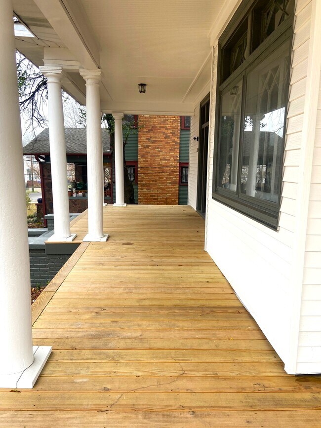 Foto del edificio - 1716 14th Ave S