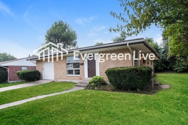 Building Photo - 651 Fairborn Rd