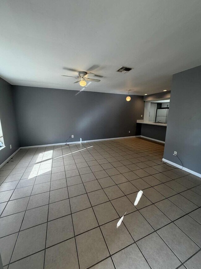 Photo - 4619-4621 Skyline Blvd Apartment