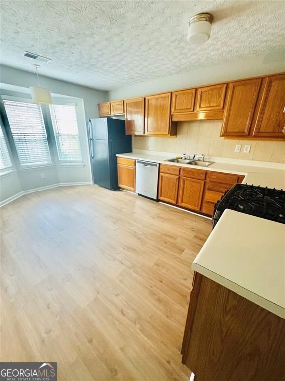 Foto del edificio - 146 Willow Stream Ct